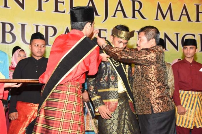 Bupati Amril Lantik Pengurus IPMKB Pekanbaru Periode 2017-2019